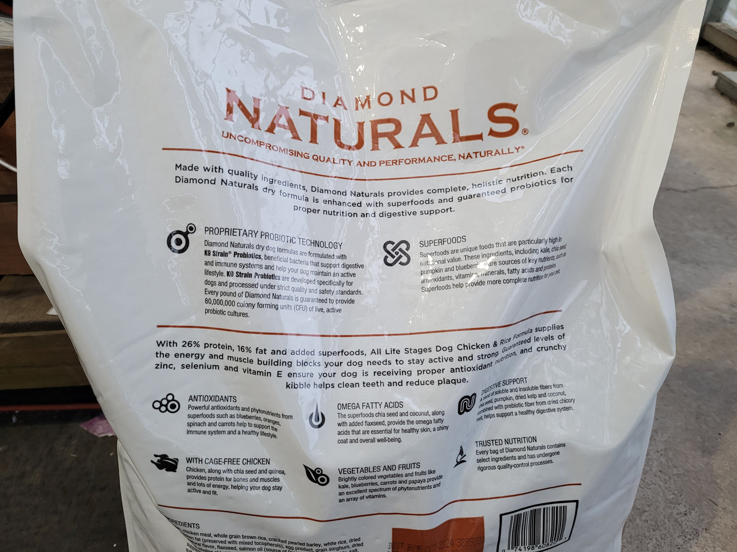 Diamond Naturals - Chicken & Rice 40lbs