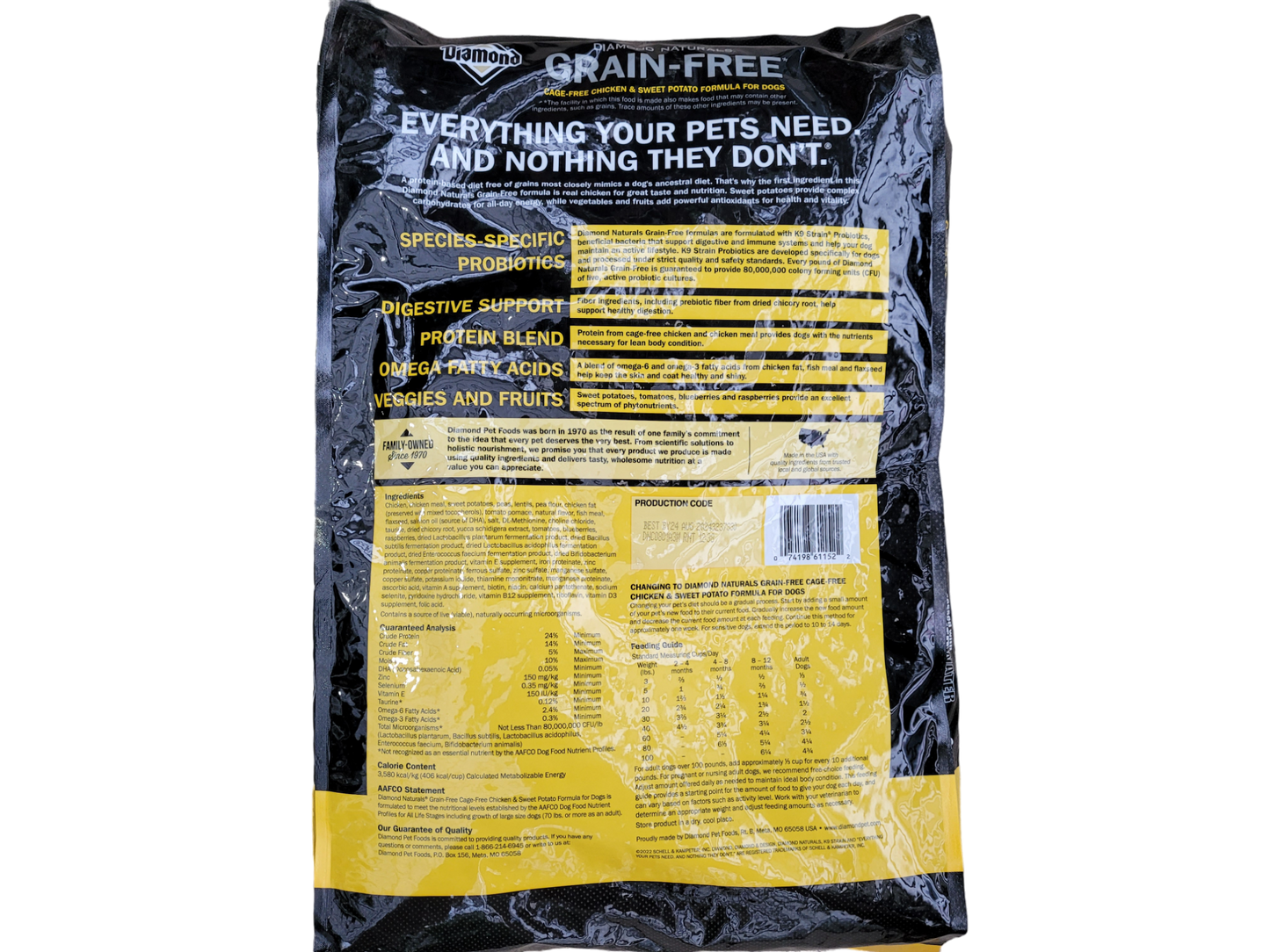 Diamond Naturals- Grain Free Chicken & Sweet Potato 28lb