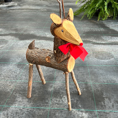 Wooden reindeer