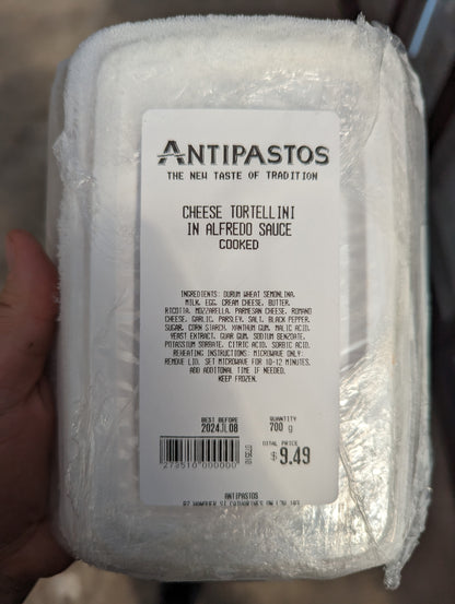 Cheese Tortellini in Alfredo Sauce- Antipastos