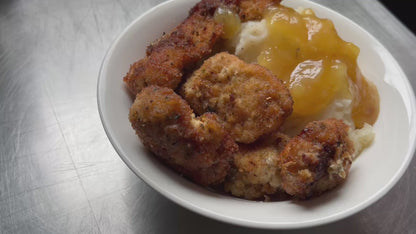 Chicken with Mashed Potatoes and Gravy